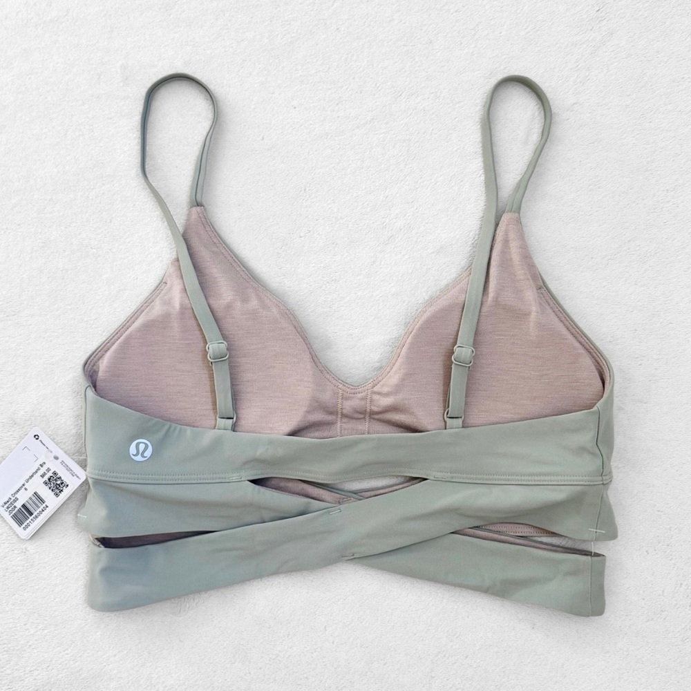 NWT Lululemon V-Neck Crossover Underband Bra – Jade Green – Size 6 - Picture 2 of 8